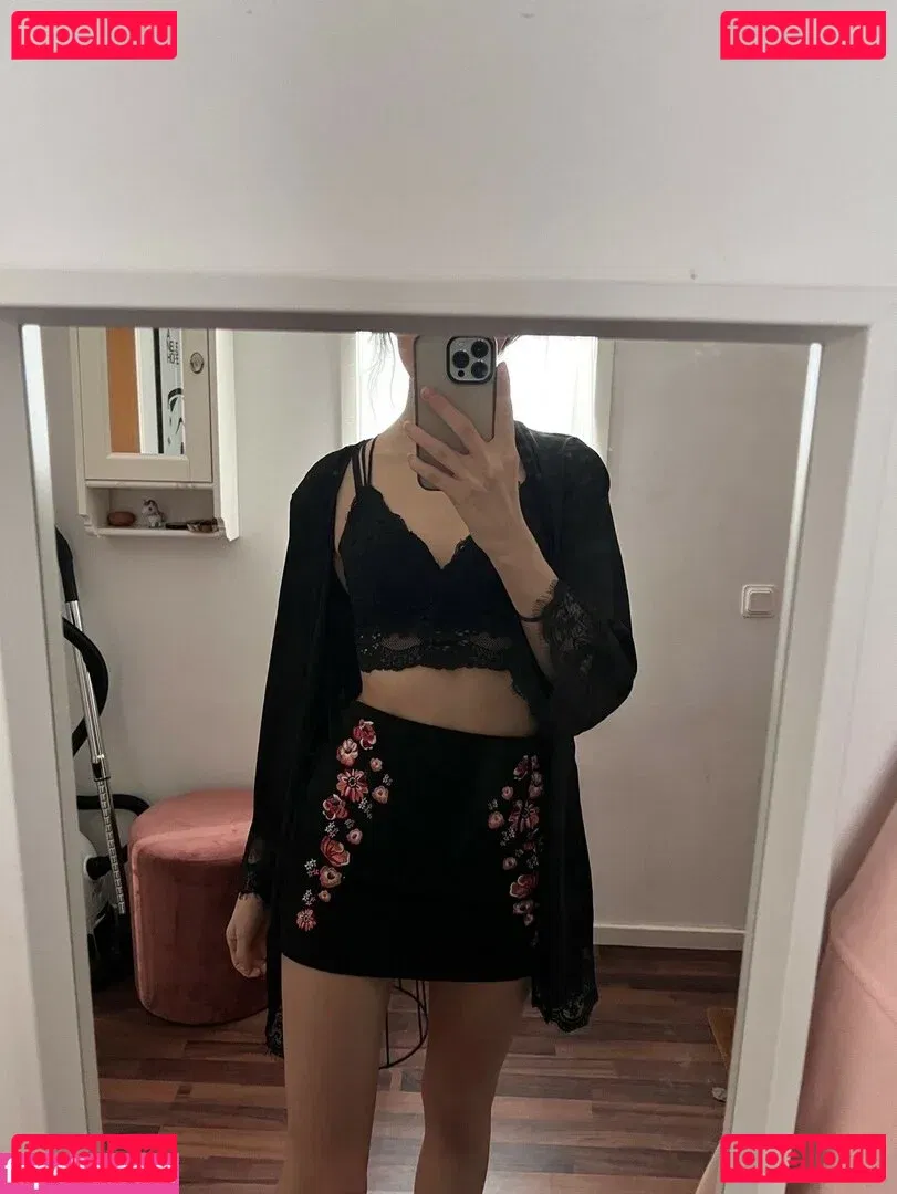 Apollolol Onlyfans Photo Gallery 