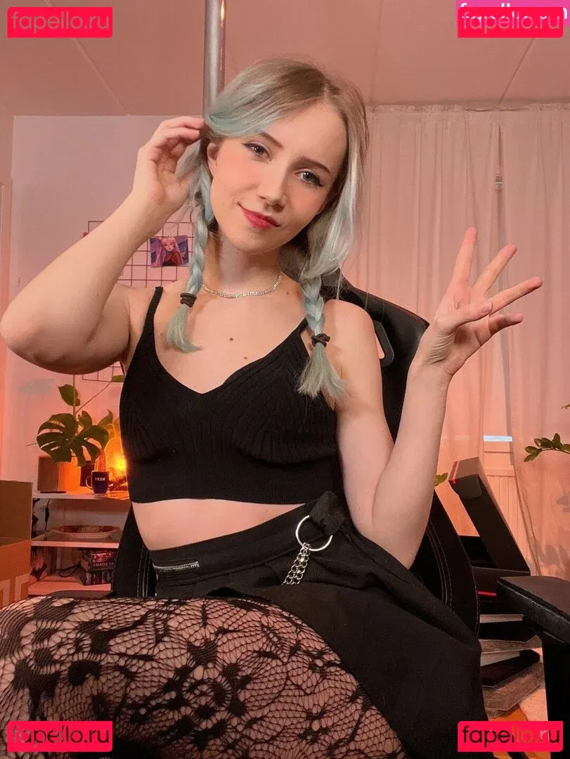 Apollolol Onlyfans Photo Gallery 