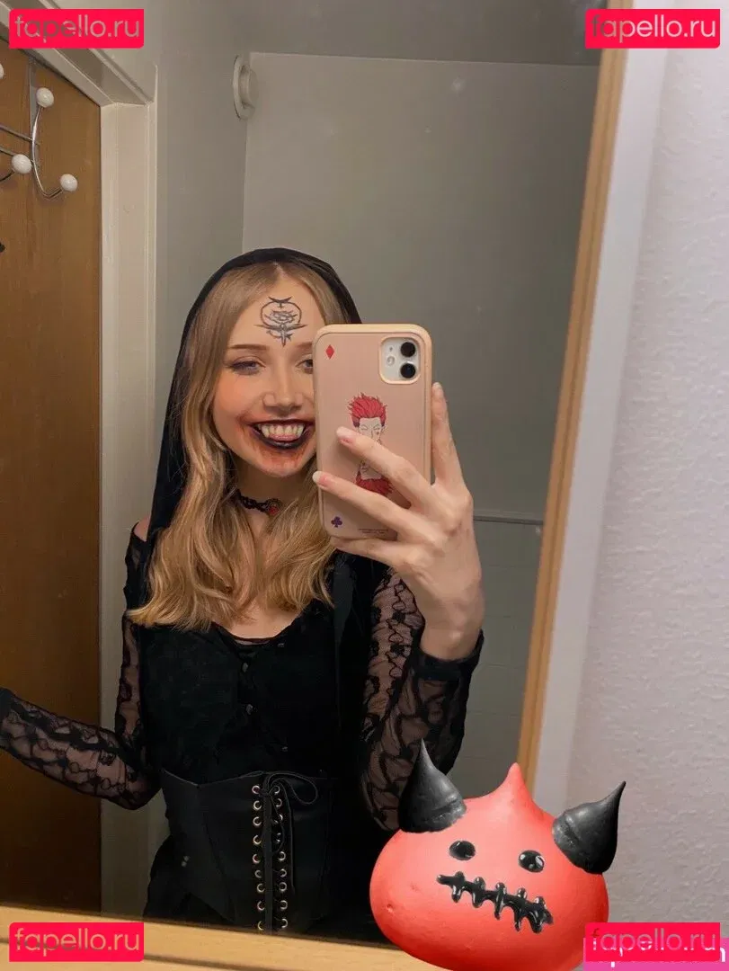 Apollolol Onlyfans Photo Gallery 