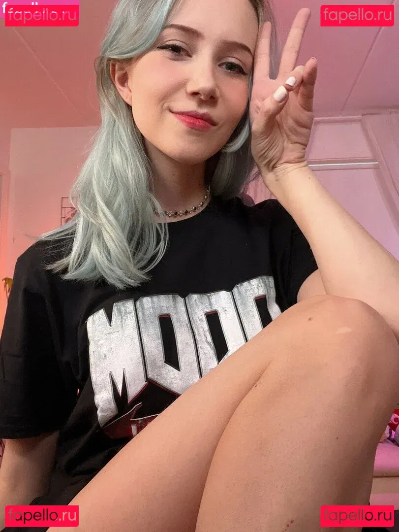 Apollolol Onlyfans Photo Gallery 