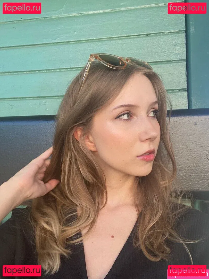 Apollolol Onlyfans Photo Gallery 