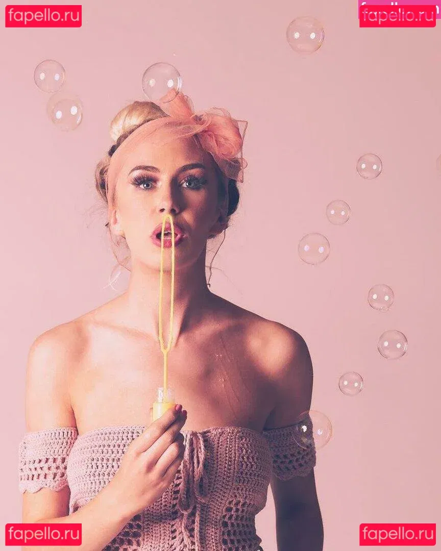 Melissa Alice Slater Onlyfans Photo Gallery 