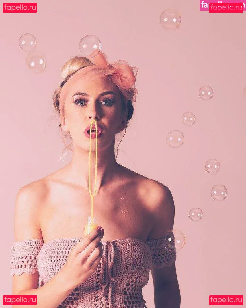 Melissa Alice Slater Onlyfans Photo Gallery 