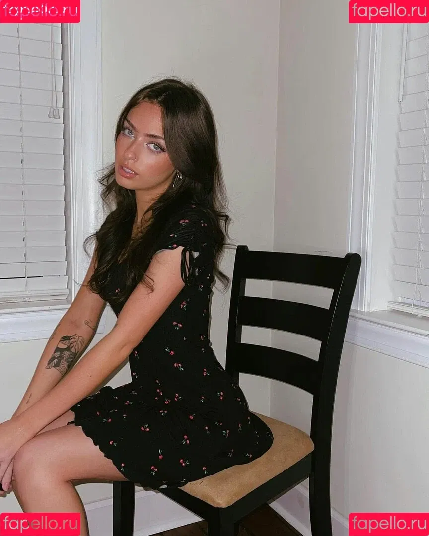 Lily Weber Onlyfans Photo Gallery 