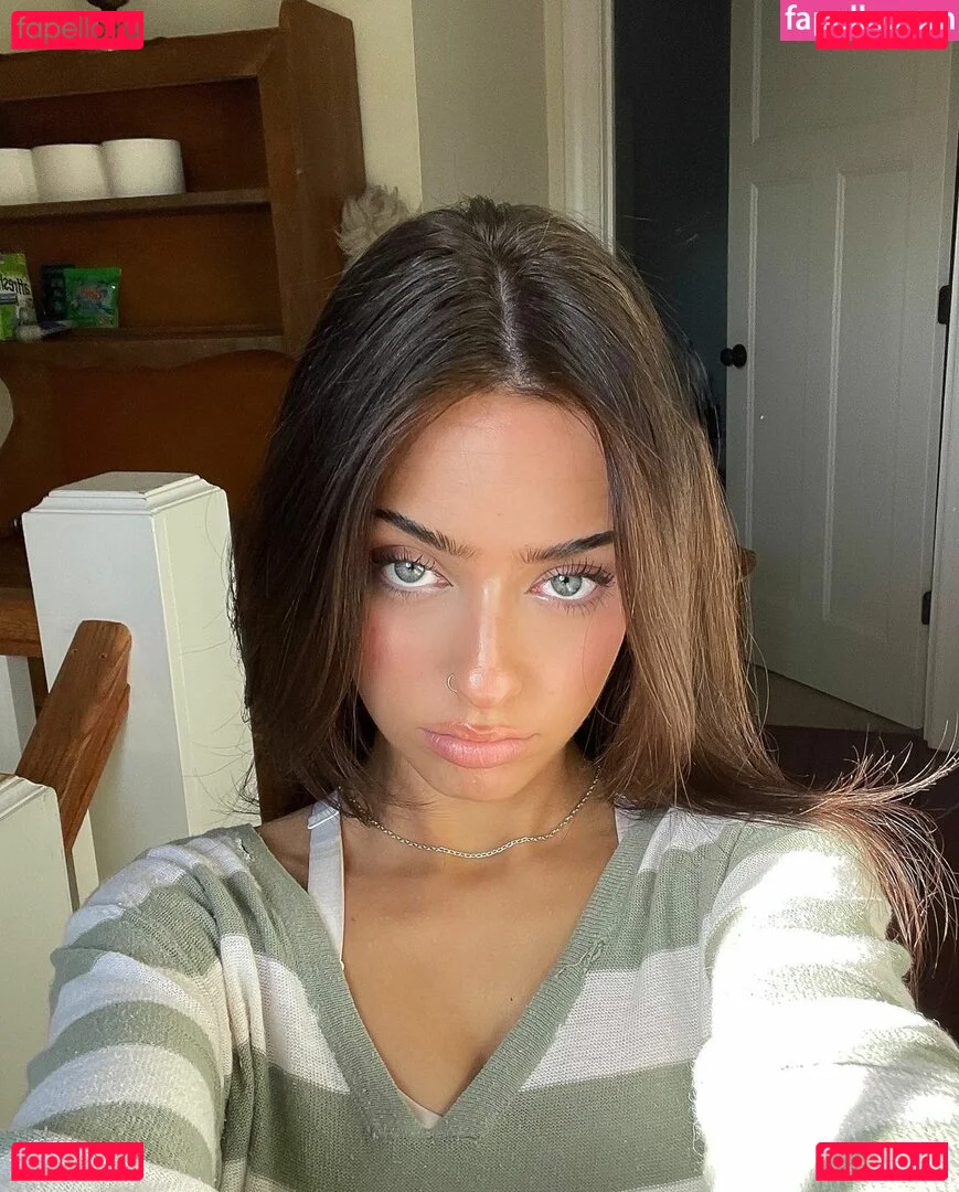 Lily Weber Onlyfans Photo Gallery 