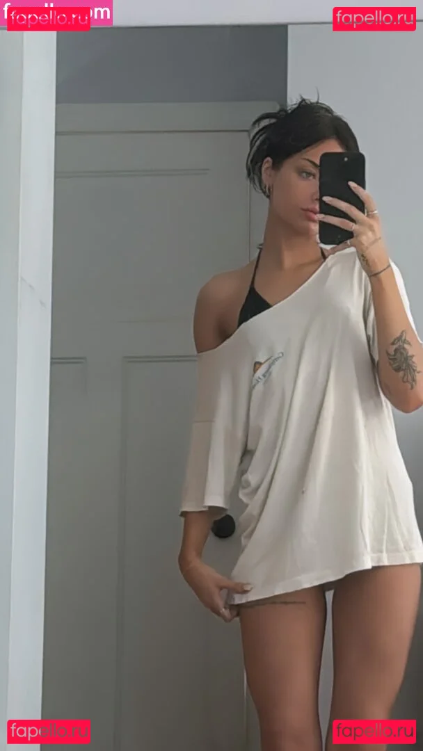 Lily Weber Onlyfans Photo Gallery 