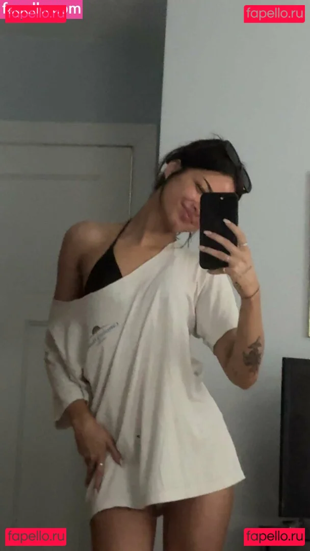 Lily Weber Onlyfans Photo Gallery 