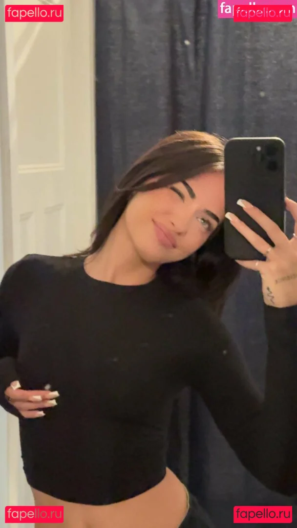 Lily Weber Onlyfans Photo Gallery 