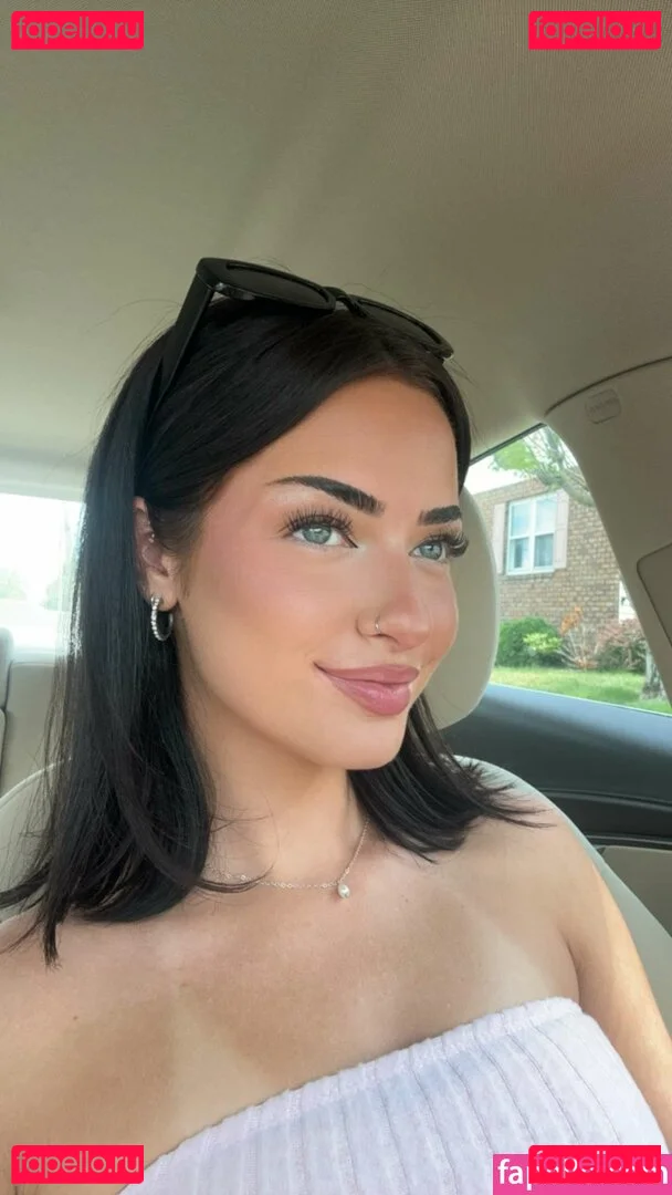 Lily Weber Onlyfans Photo Gallery 