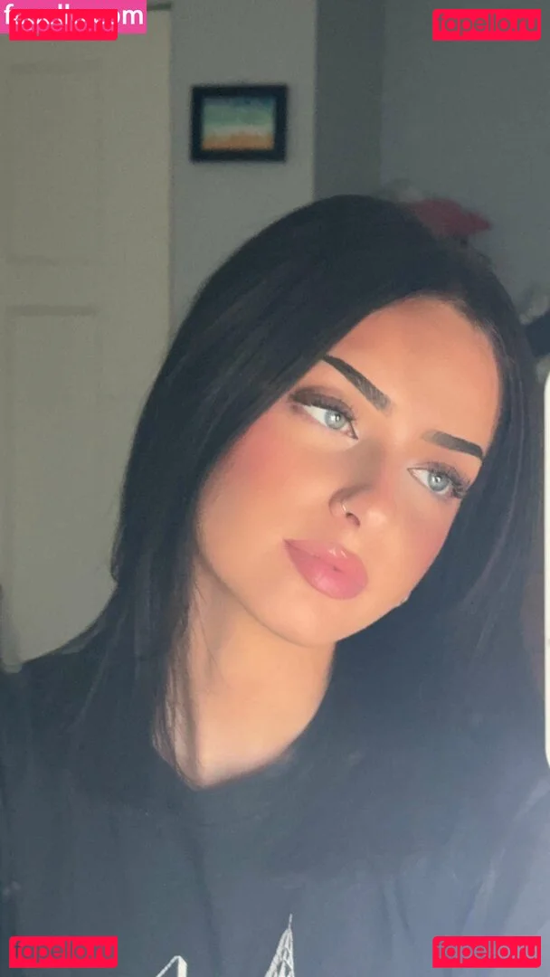 Lily Weber Onlyfans Photo Gallery 