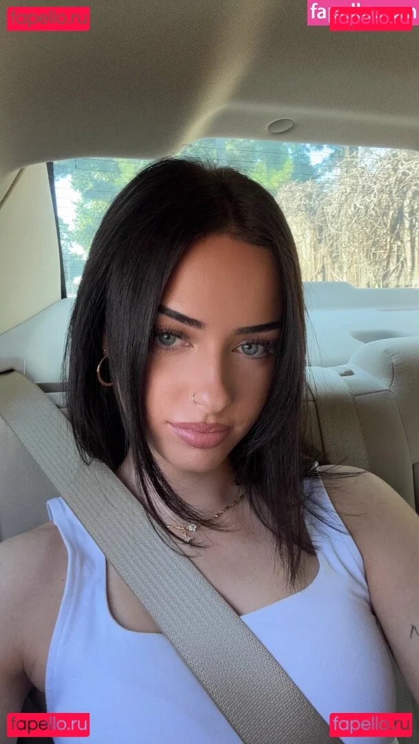 Lily Weber Onlyfans Photo Gallery 