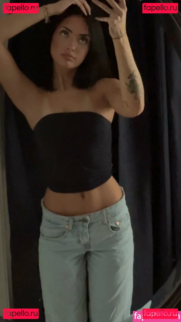 Lily Weber Onlyfans Photo Gallery 