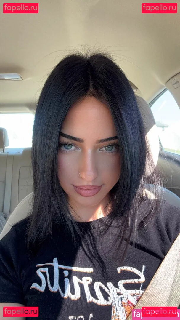 Lily Weber Onlyfans Photo Gallery 