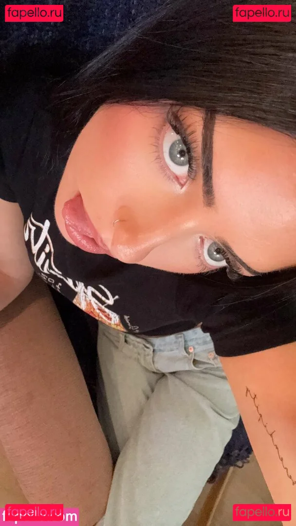 Lily Weber Onlyfans Photo Gallery 