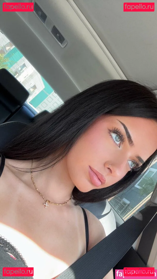 Lily Weber Onlyfans Photo Gallery 