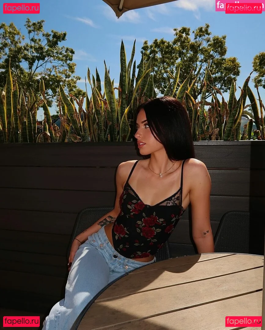 Lily Weber Onlyfans Photo Gallery 