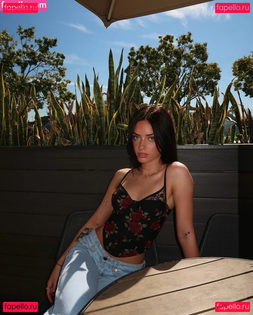 Lily Weber Onlyfans Photo Gallery 