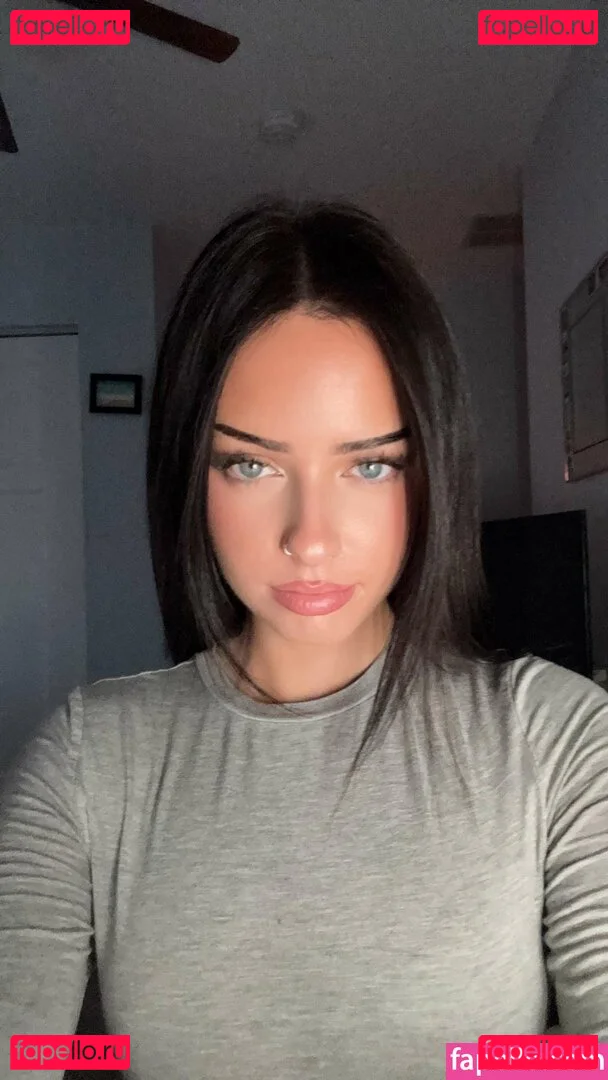 Lily Weber Onlyfans Photo Gallery 