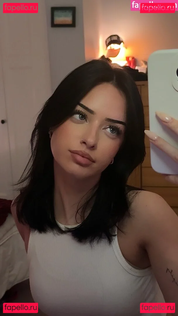 Lily Weber Onlyfans Photo Gallery 