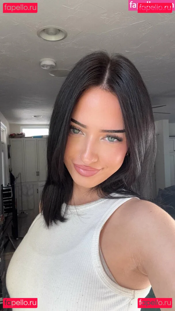 Lily Weber Onlyfans Photo Gallery 