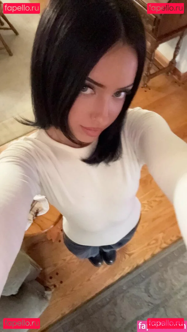 Lily Weber Onlyfans Photo Gallery 