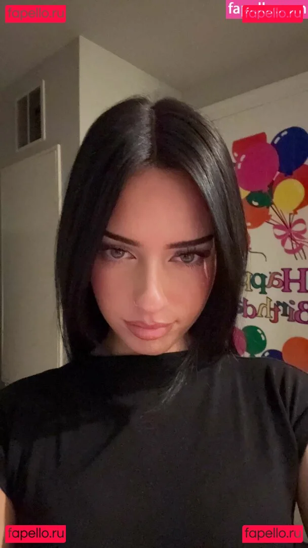 Lily Weber Onlyfans Photo Gallery 