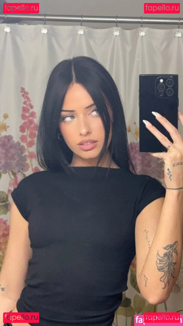 Lily Weber Onlyfans Photo Gallery 