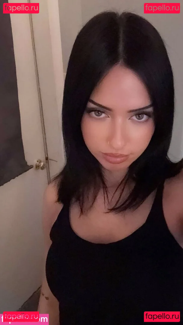 Lily Weber Onlyfans Photo Gallery 