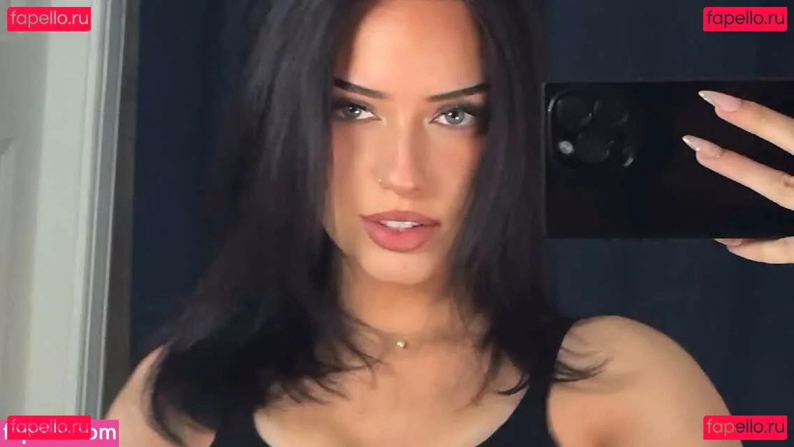 Lily Weber Onlyfans Photo Gallery 