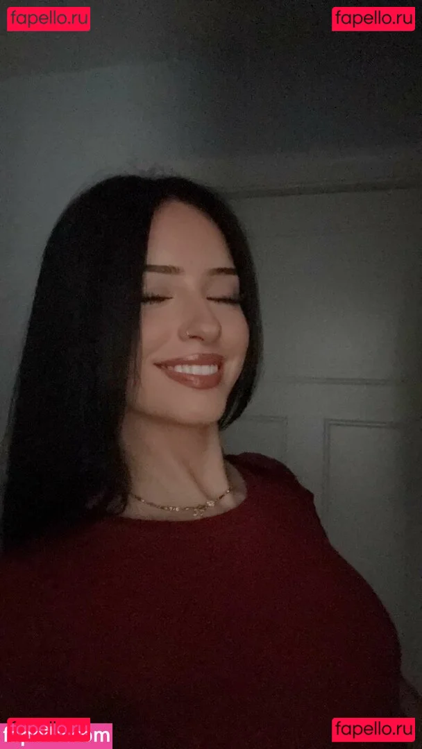 Lily Weber Onlyfans Photo Gallery 