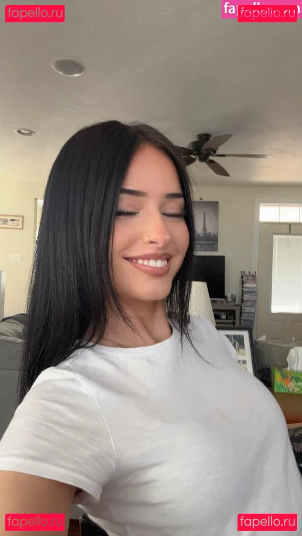 Lily Weber Onlyfans Photo Gallery 