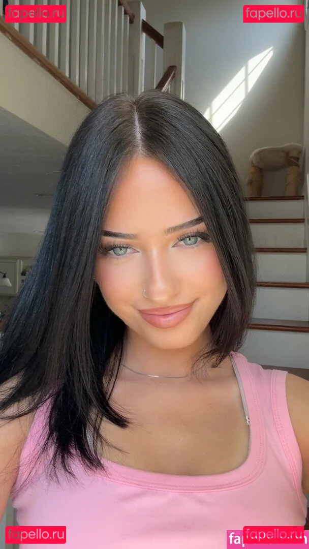 Lily Weber Onlyfans Photo Gallery 