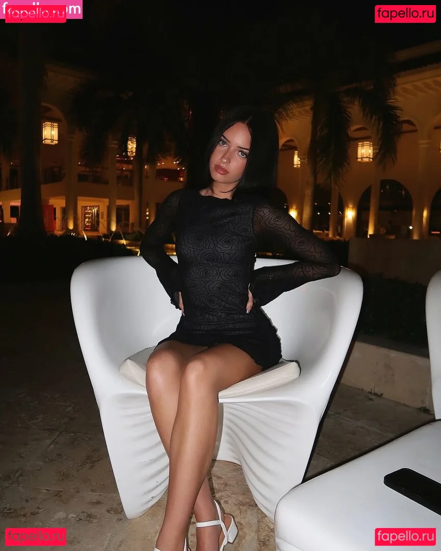 Lily Weber Onlyfans Photo Gallery 