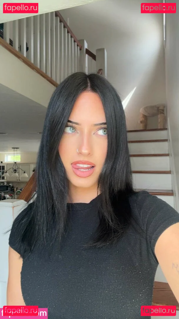 Lily Weber Onlyfans Photo Gallery 