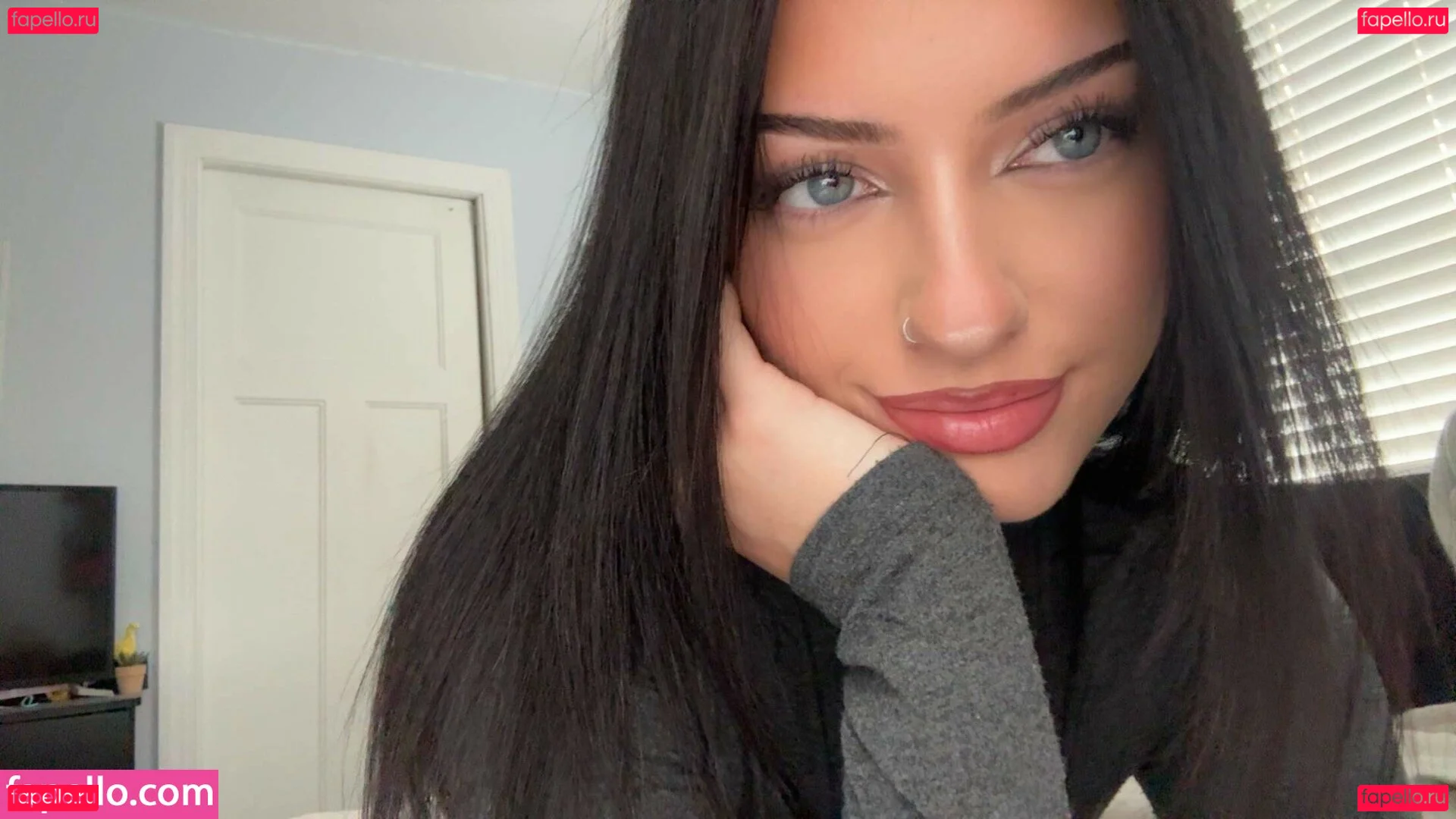 Lily Weber Onlyfans Photo Gallery 