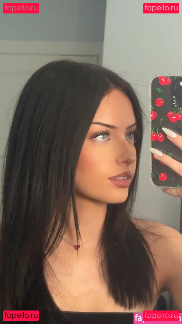 Lily Weber Onlyfans Photo Gallery 