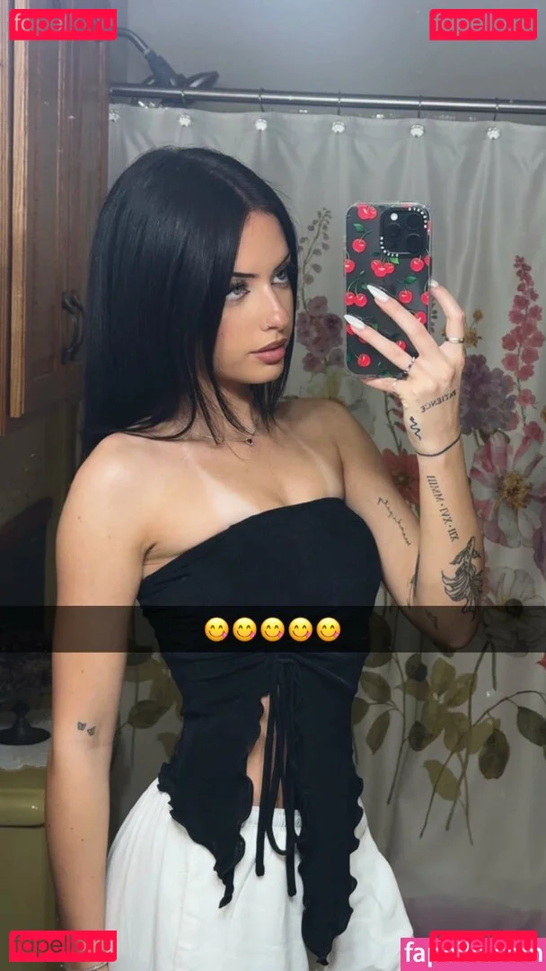 Lily Weber Onlyfans Photo Gallery 