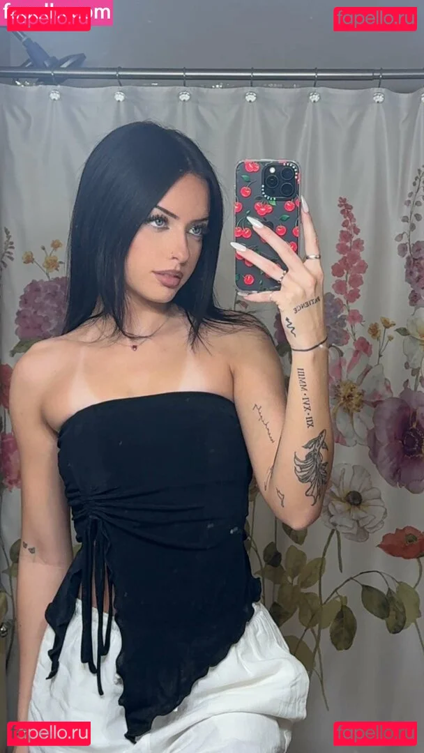 Lily Weber Onlyfans Photo Gallery 