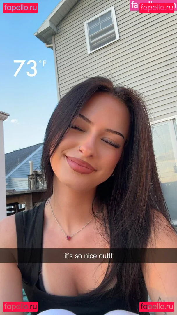 Lily Weber Onlyfans Photo Gallery 