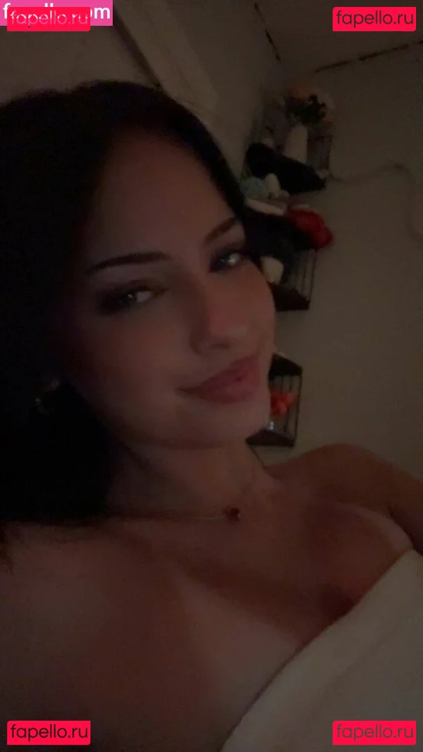 Lily Weber Onlyfans Photo Gallery 