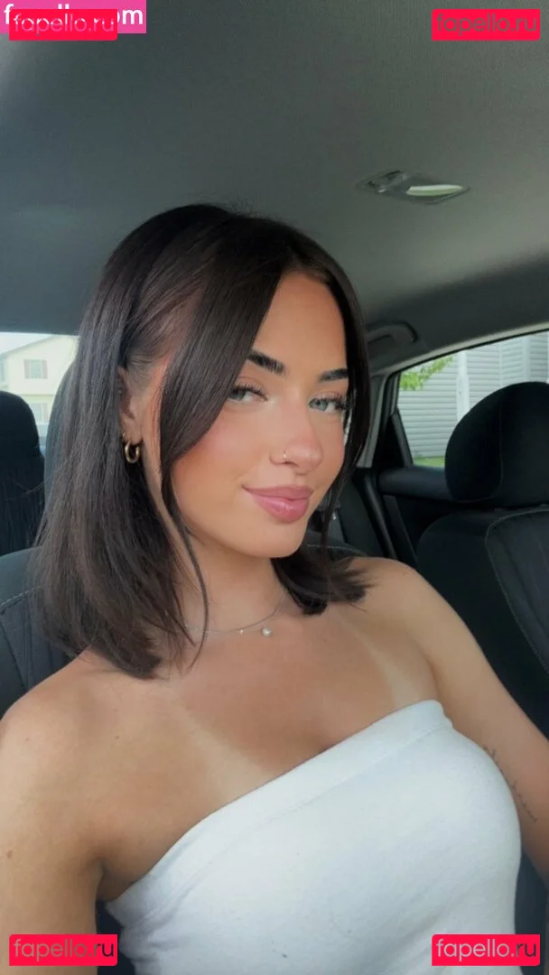 Lily Weber Onlyfans Photo Gallery 