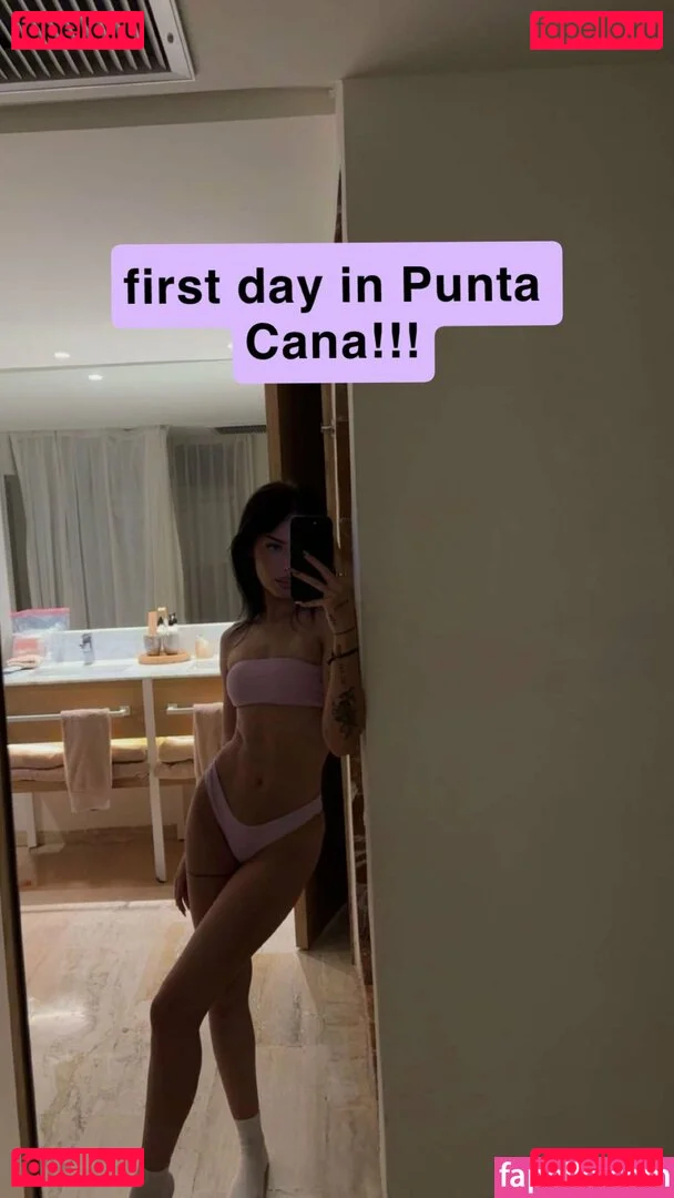 Lily Weber Onlyfans Photo Gallery 