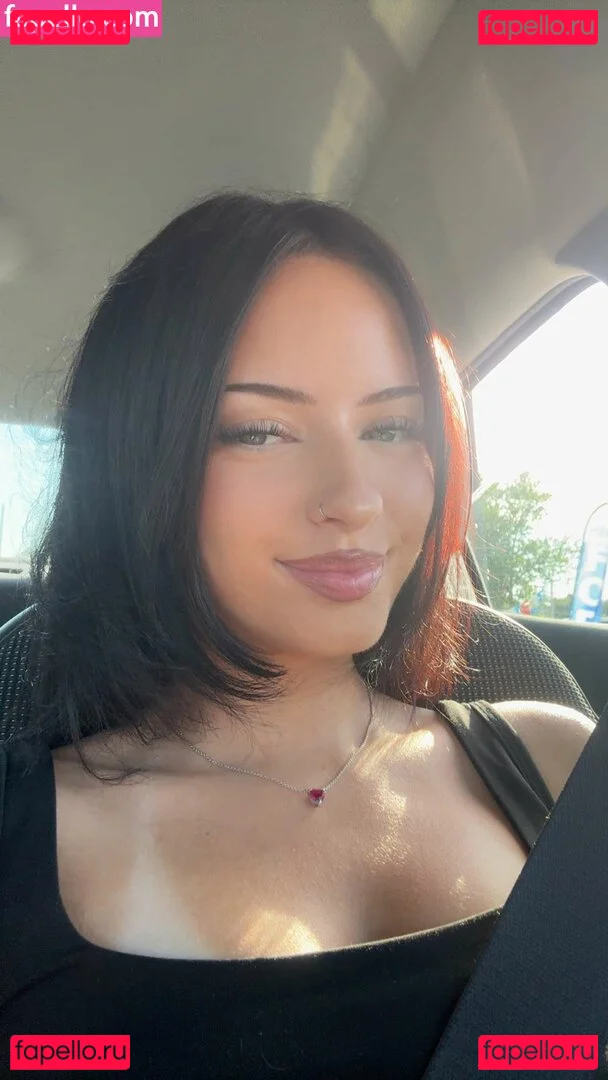 Lily Weber Onlyfans Photo Gallery 