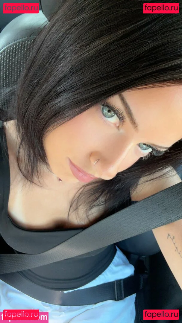 Lily Weber Onlyfans Photo Gallery 