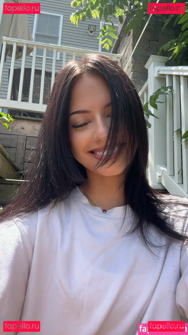 Lily Weber Onlyfans Photo Gallery 