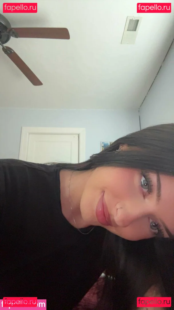 Lily Weber Onlyfans Photo Gallery 