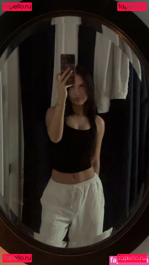 Lily Weber Onlyfans Photo Gallery 