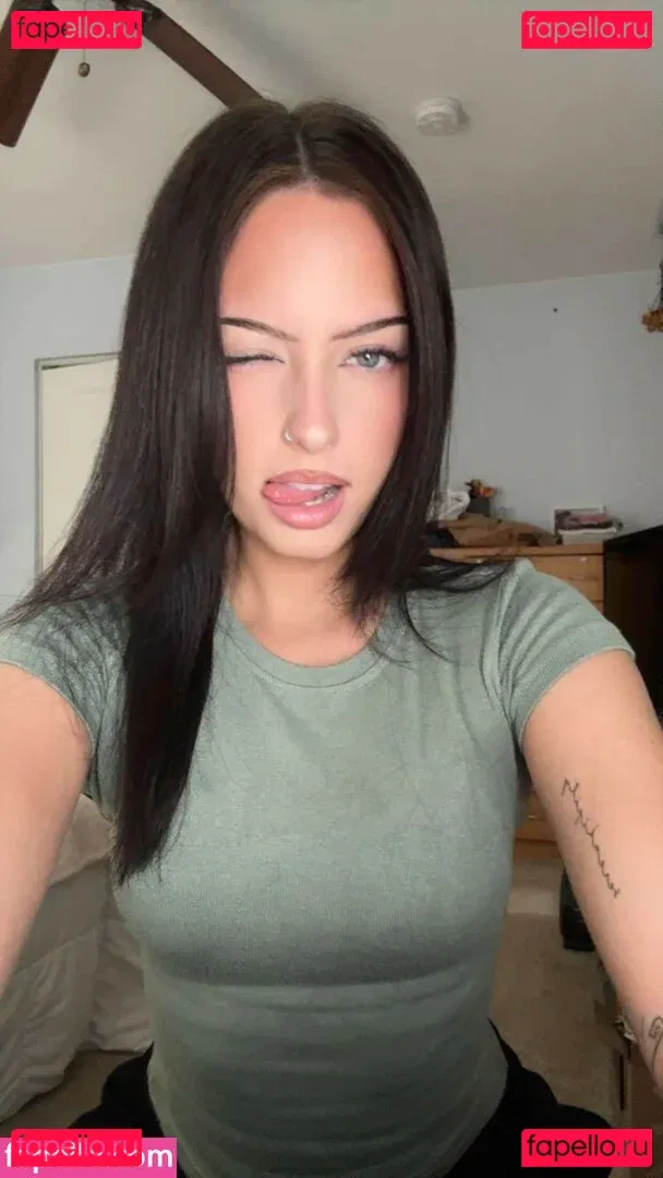 Lily Weber Onlyfans Photo Gallery 