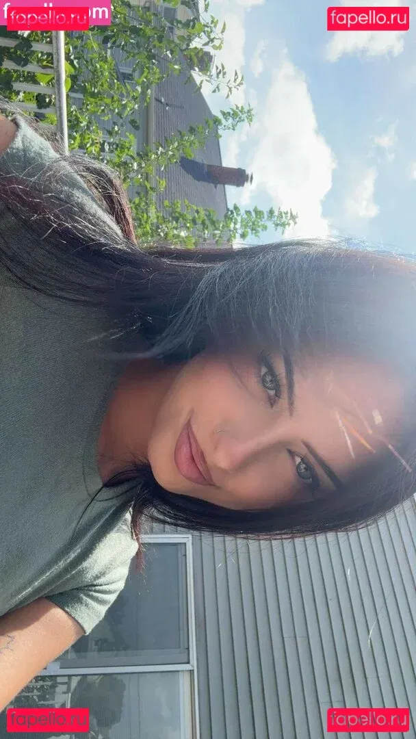 Lily Weber Onlyfans Photo Gallery 