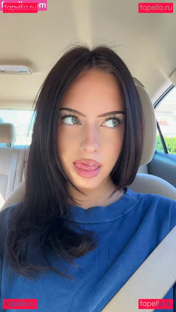 Lily Weber Onlyfans Photo Gallery 